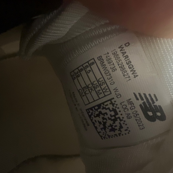 New Balance Size Women’s 8 - Picture 2 of 4